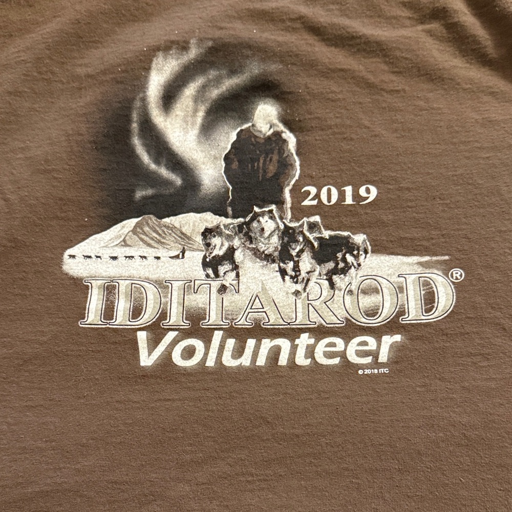Gildan Brown Iditarod Volunteer T-Shirt